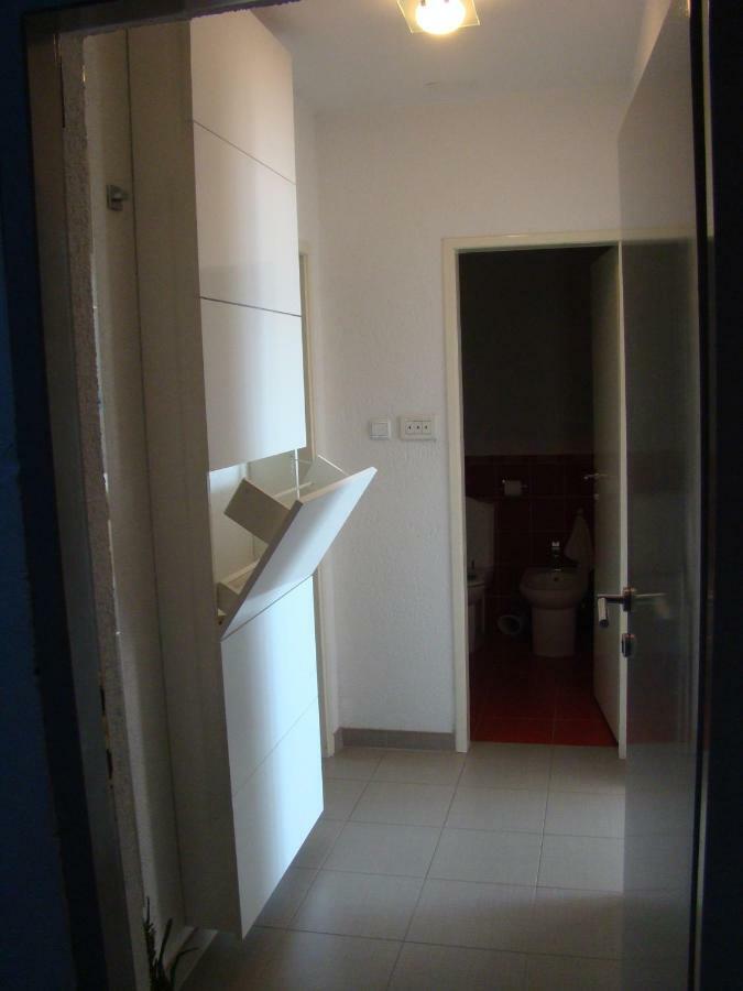 Kike Red Apartment Kaštela Екстериор снимка