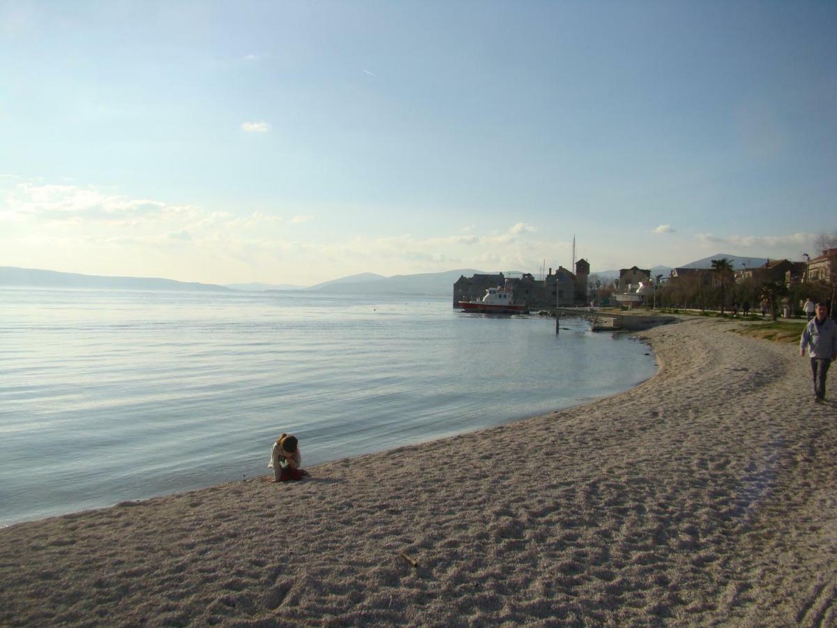 Kike Red Apartment Kaštela Екстериор снимка