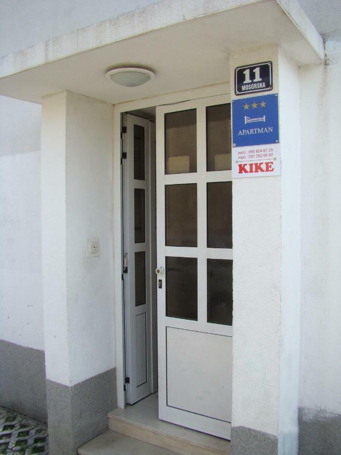 Kike Red Apartment Kaštela Екстериор снимка
